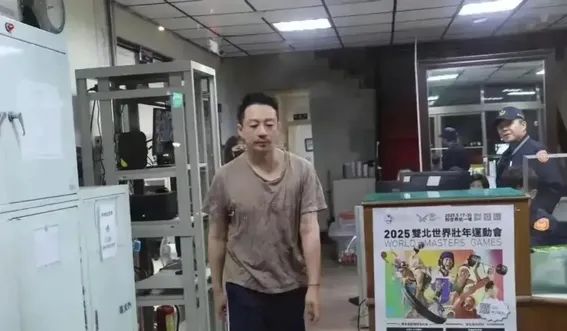 离婚后大反转!汪小菲欲夺抚养权被拒 大S当妈狠绝：孩子别去北京!亲妈9字箴言化解纷争  第6张