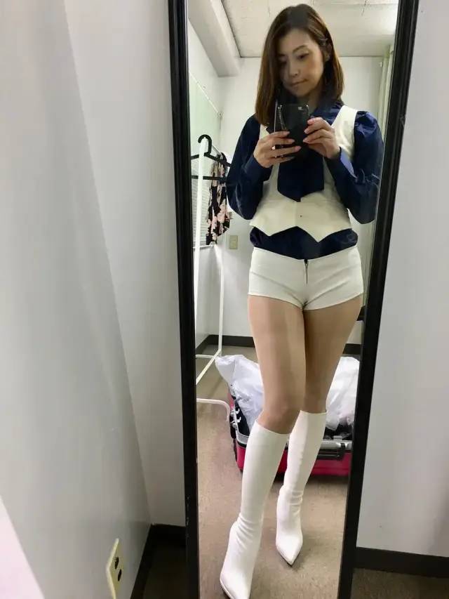 北条麻妃 Maki Hojo