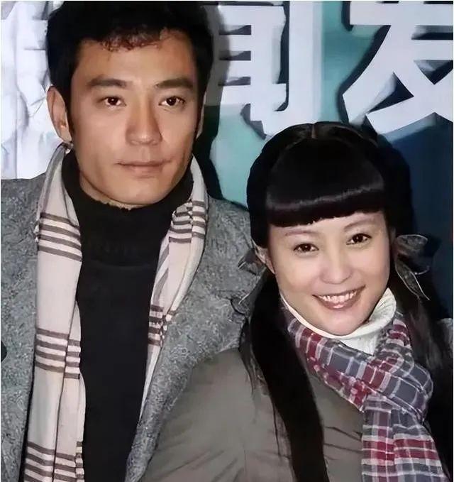 郝蕾：离婚后一人养大双胞胎儿子，她的现状令人心疼又敬佩！