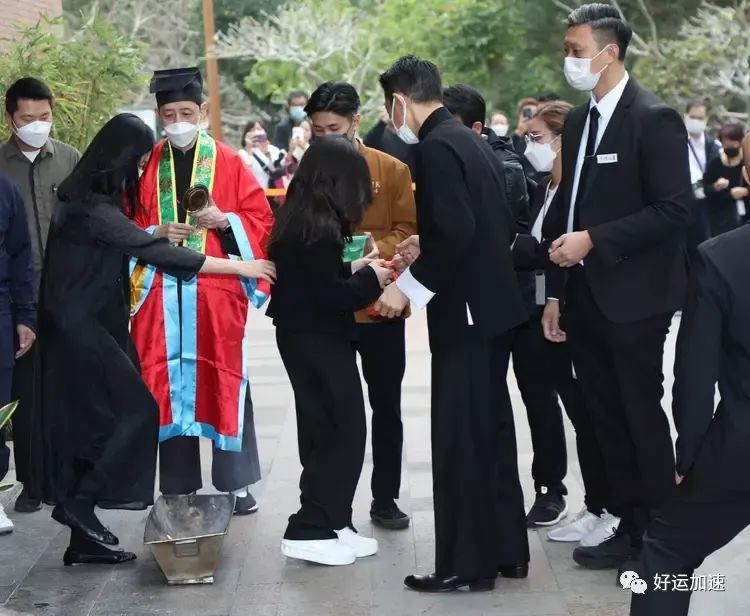 刘德华结婚15年首度纠正太太的名字  第22张