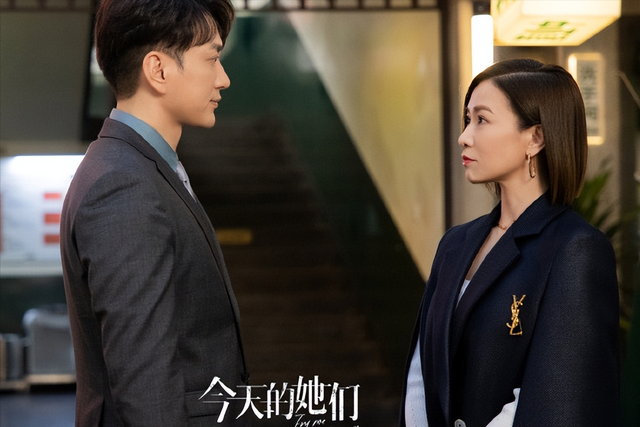 女演员的长相很重要，演完《新闻女王》又演《今天的她们》，她成功拿捏“女王气质”  第2张