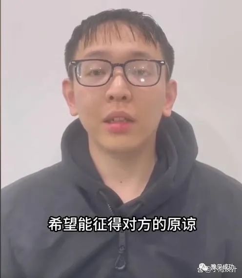 冤枉小女孩老板正式道歉，文具店门口被送白花，3大错误不容原谅  第14张