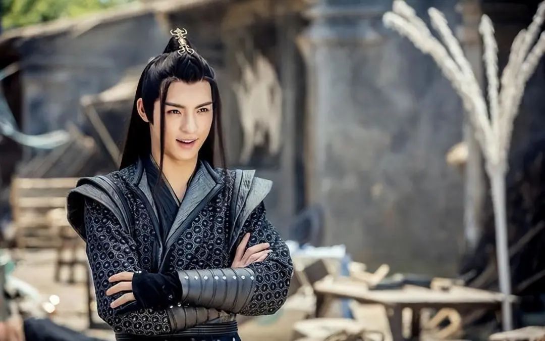 明明是同一个人，演完《陈情令》又演《沉香如屑》，有点似曾相识  第7张