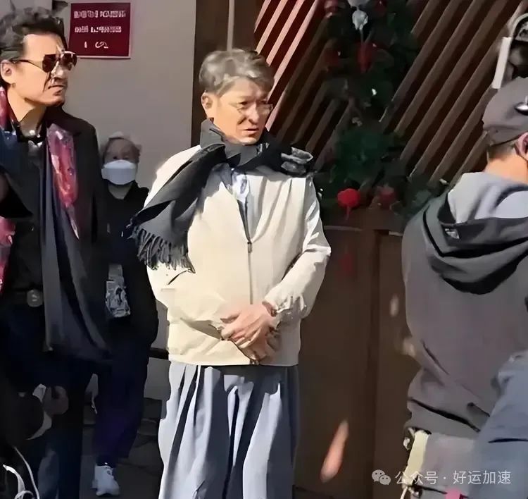 刘德华对赌失败欠巨款？近照满头白发断崖式衰老，全国巡演狂捞金