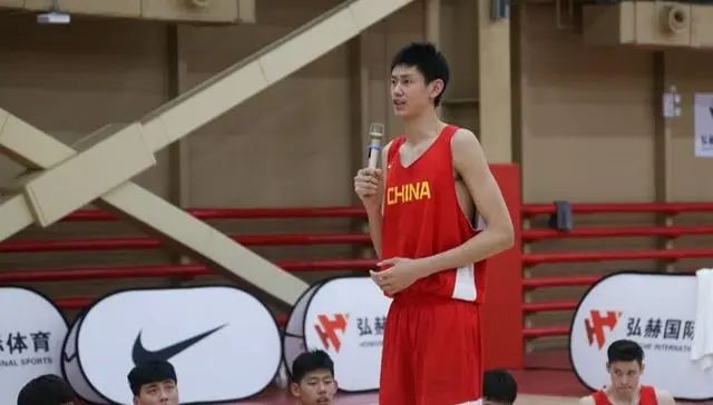 曝2米13潜力内线加盟北京首钢！投奔李楠，CBA又一对父子兵  第3张