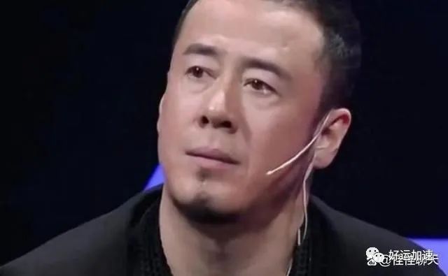 杨坤在长沙演出后遭袭，鼻青脸肿，背后的原因  第6张