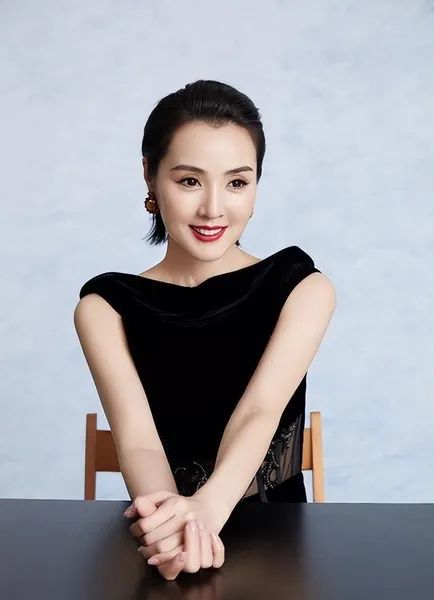 她是娱乐圈“最干净”的女演员，出道26年0绯闻，50岁仍是观众心中女神