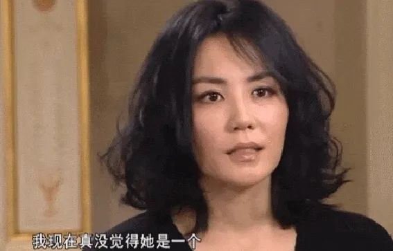 李嫣18岁完美蜕变!身材傲人曲线撩人,冷艳东方脸遗传王菲基因,网友惊呼：小复制版!