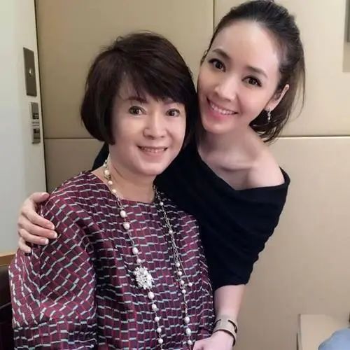 “最强情妇”林月云：霸占闺蜜老公31年，生下侯佩岑，获亿万遗产