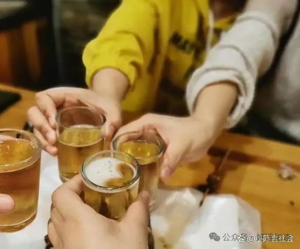 没喝酒被查出酒驾？车主一句话让交警脸红，交警尴尬：你走吧  第3张