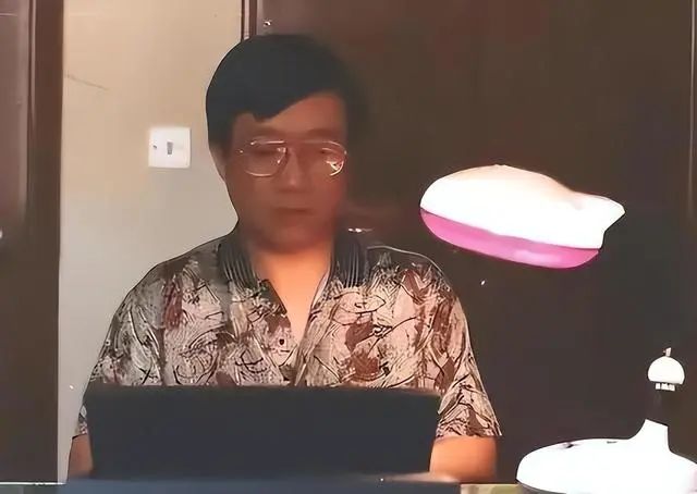 喜剧演员梁天：大哥去世后看清英达，拒绝出席妹妹婚礼，愧对宋丹丹