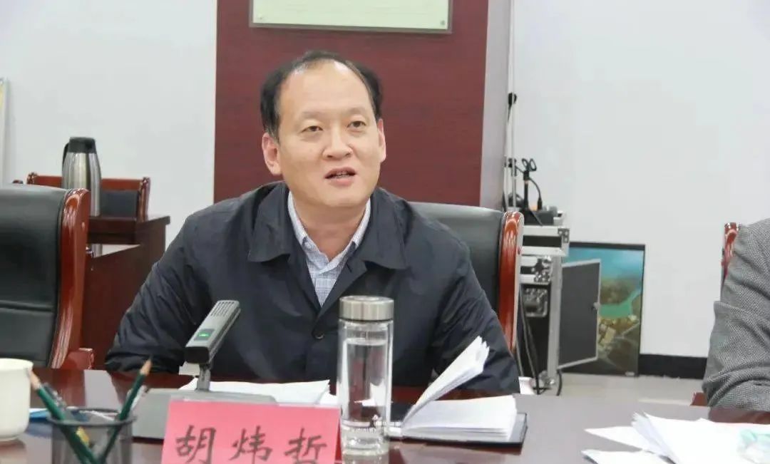 “你想告就告”！强拆果园的胡县长真不简单！14岁就工作引发发民愤，官方介入  第9张