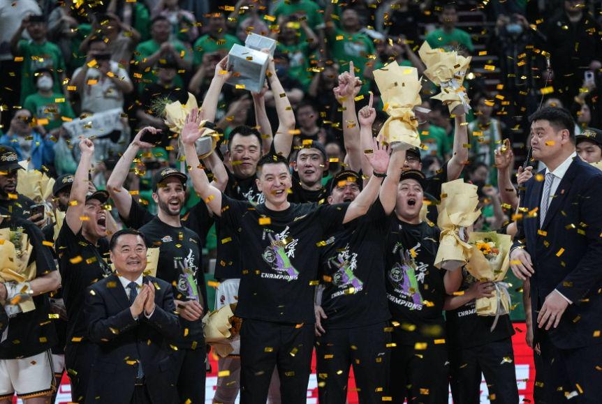 辽宁男篮新人在亚洲篮球冠军联赛中的表现备受关注